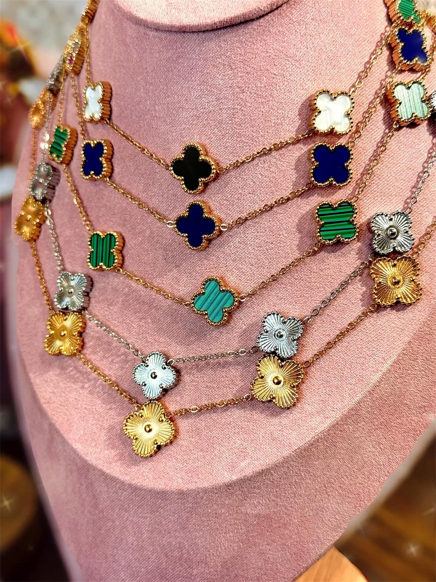 Gold Clover Necklace | Stainless Steel